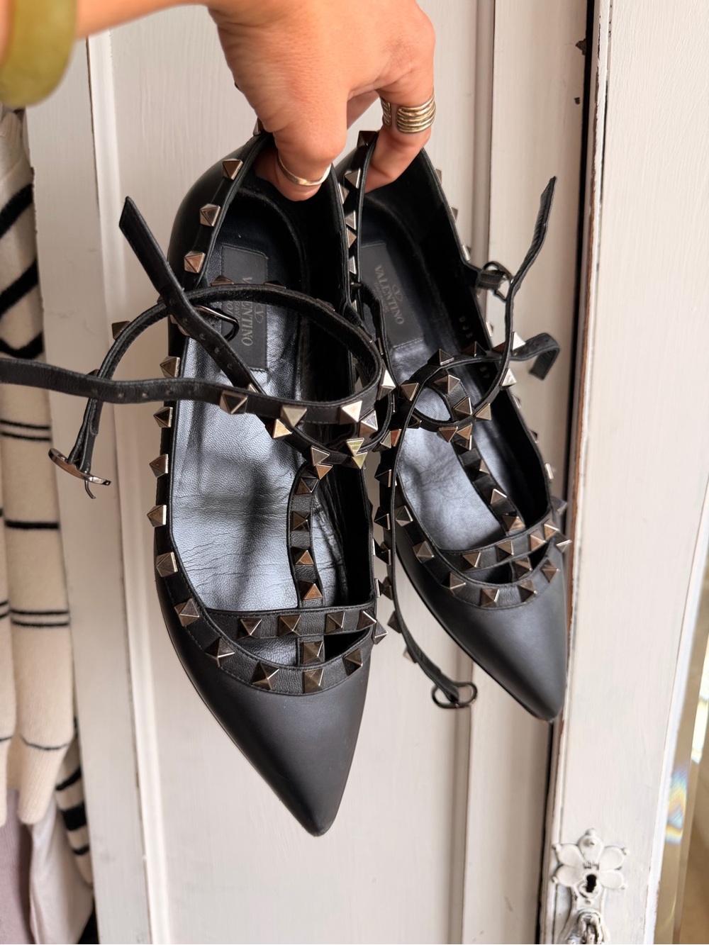 Valentino Garavani Black Rockstud Pointed Leather Flats